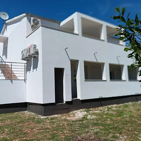 Apartment Kika *